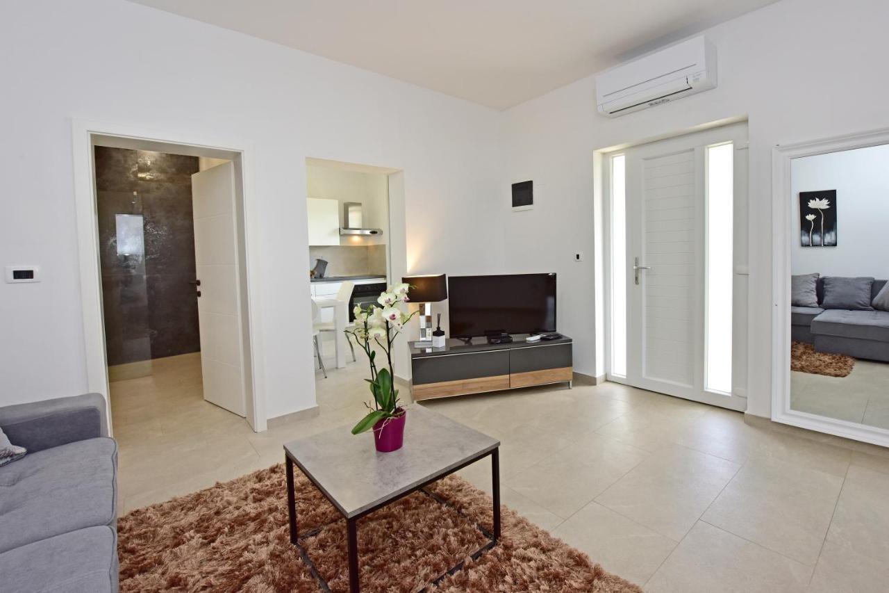 Apartman Melita ポレッチ エクステリア 写真
