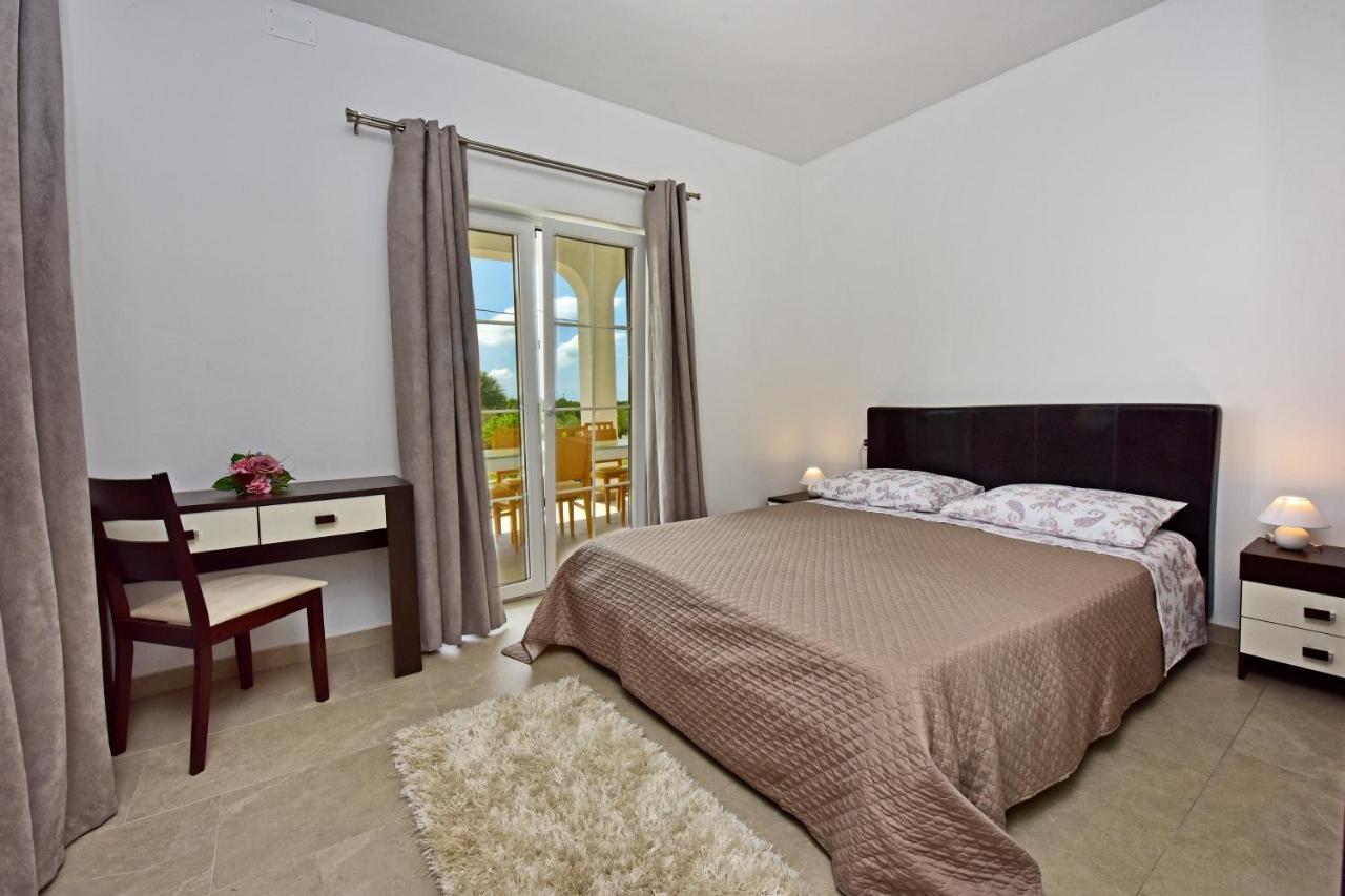 Apartman Melita ポレッチ エクステリア 写真